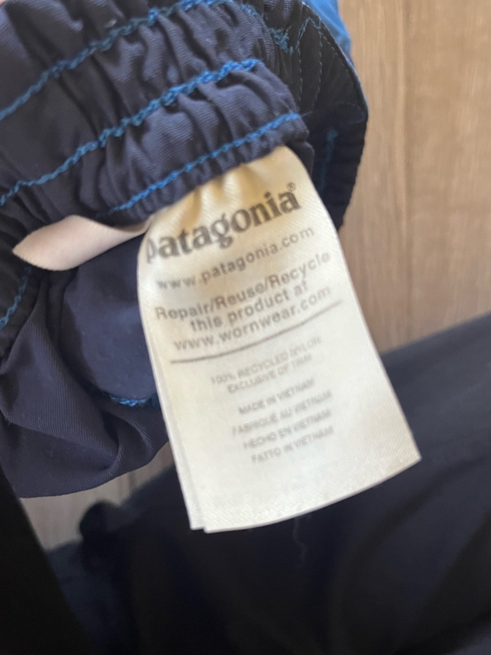 Patagonia baby boardshorts, 6-12mths - Picture 5 of 5